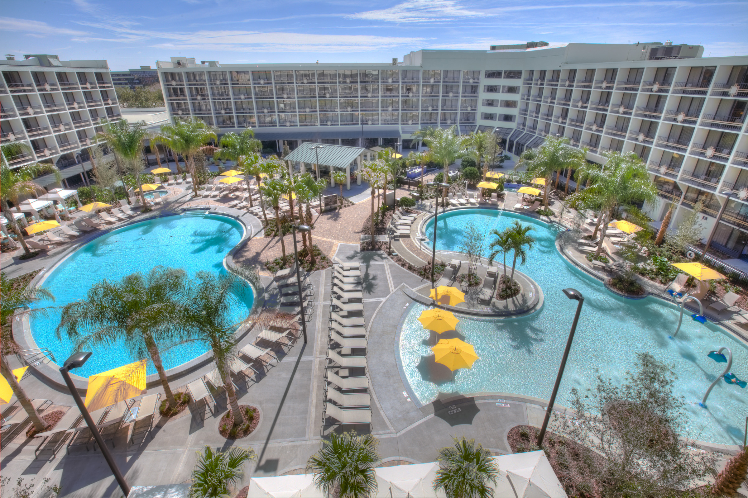 Elements To Think About When Selecting The Very Best Resort